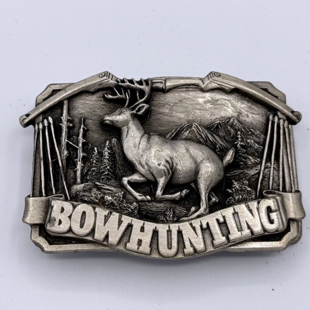 Vintage 1983 Siskiyou Bowhunting Belt Buckle Deer Buck Bergamot Brass Works F146